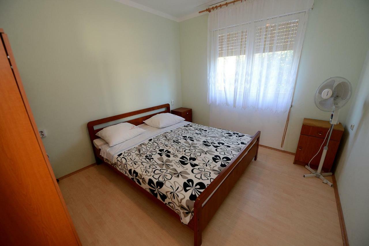 Apartment Kod Stipe Vrsi Kamer foto